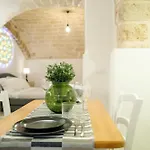 Apartment Travel Old Bari